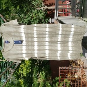 NWT Gap dress. Cool pattern. Light weight.  Excellent gift